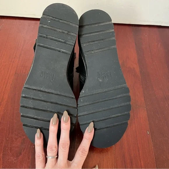 Eileen Fisher Cargo Ankle Bootie 6.5 Leather Lug Sole Minimalist Edgy Chunky - Picture 13 of 14